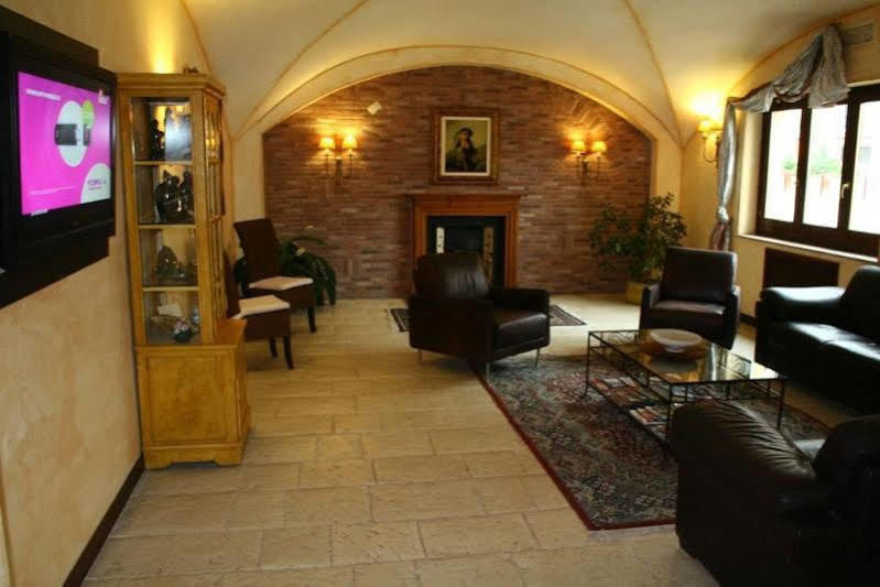 Hotel San Giorgio Кампобассо Экстерьер фото