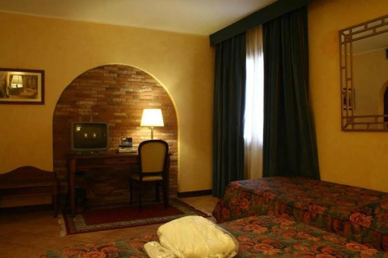 Hotel San Giorgio Кампобассо Экстерьер фото